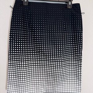 Elegant Black and White Grid Skirt